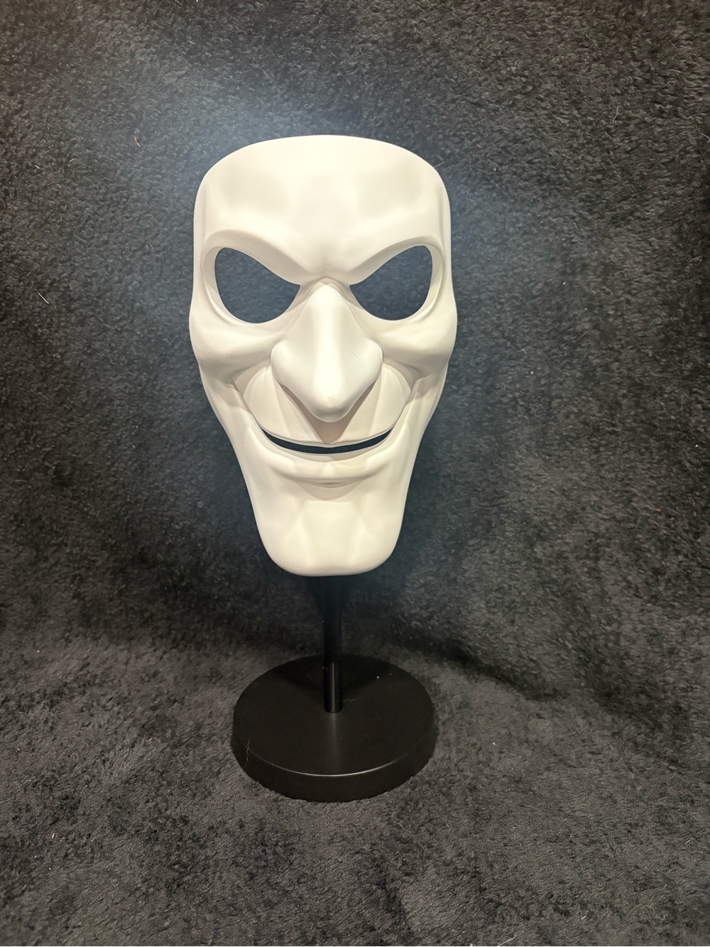 Bobby Mask Display-We Happy Few
